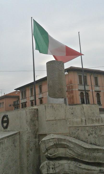 154 ANNI FA L’ANNIVERSARIO DELL’UNITA’ D’ITALIA; IL TRICOLORE IN PIAZZA INDIPENDENZA