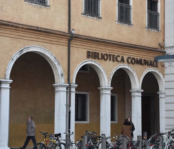 BIBLIOTECA FUCINA DI INCONTRI TRA RASSEGNE, GRUPPI DI LETTURA E MUSICAL