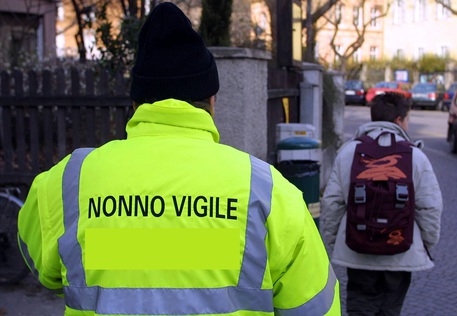 GRUPPO CONSILIARE MICHELE BASSO SINDACO: LA SINDACA ALIPRANDI LICENZIA I “NONNI VIGILE” SENZA PREAVVISO