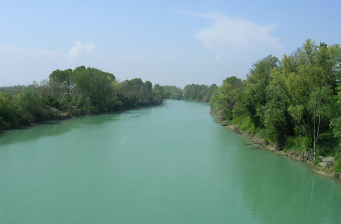 TURISMO FLUVIALE: QUATTRO NUOVI PONTILI GALLEGGIANTI