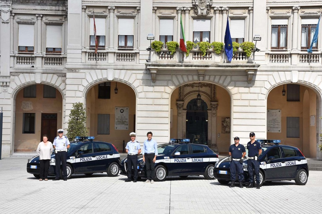 POLIZIA LOCALE, PRESENTATE NUOVE AUTO