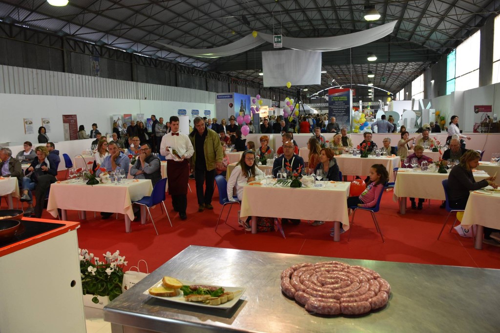 LA CAMPIONARIA D’AUTUNNO DI INIZIO OTTOBRE E’ GIA’ REALTA’: MACCHINA ORGANIZZATIVA AL LAVORO,  POTENZIATO IL SETTORE FOOD