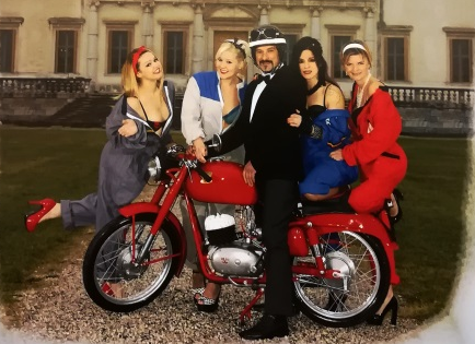 MOTO D’EPOCA E BELLE… AZIONI