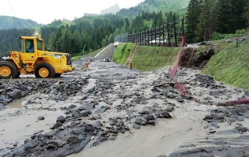 MALTEMPO. COLPITE LE AREE DEI PASSI PORDOI, VALPAROLA E FEDAIA. ZAIA ALLERTA LA PROTEZIONE CIVILE REGIONALE, GIÀ PRONTO IL DECRETO STATO DI CRISI