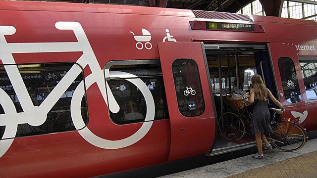 “IN TRENO IN BICI”: SCONTI FINO A 150 EURO SULL’ABBONAMENTO FERROVIARIO PER CHI COMPRA UNA BICI PIEGHEVOLE