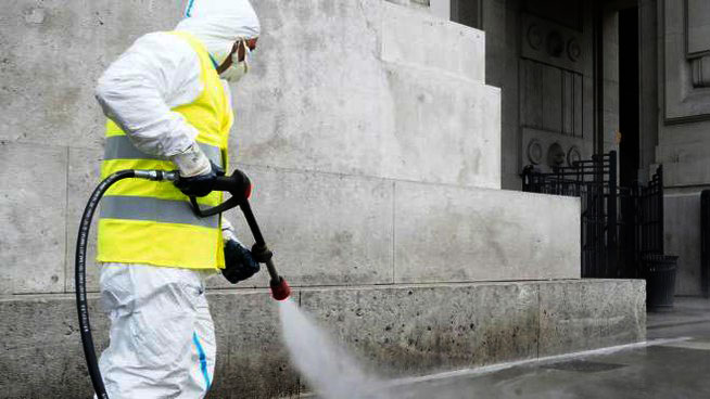 LAVAGGIO E SANIFICAZIONE STRADE: COMPLETATO PRIMO PASSAGGIO SU SAN DONA’