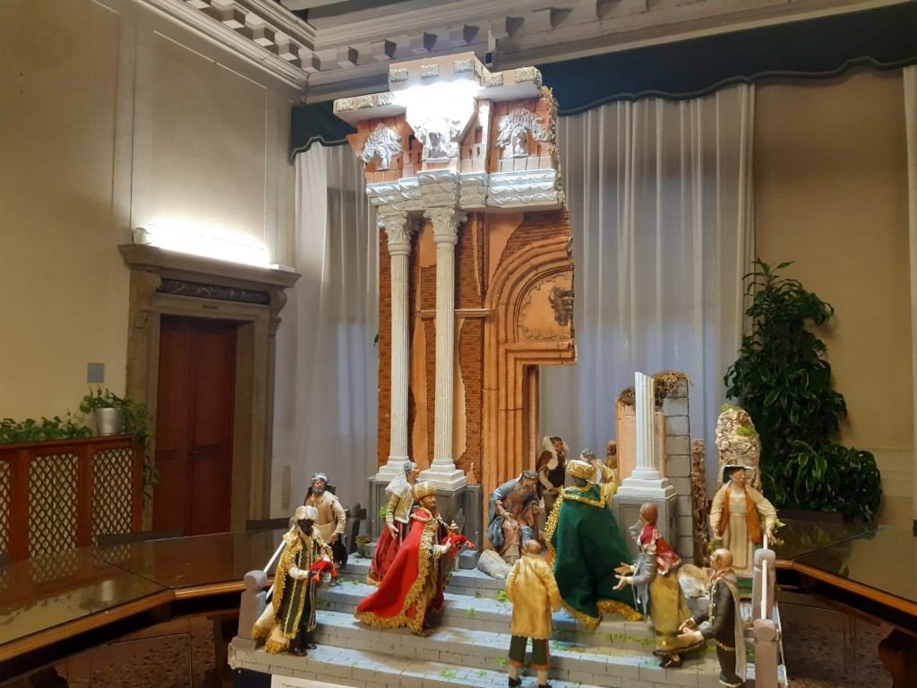 PRESEPIO NAPOLETANO A PALAZZO SCERIMAN A VENEZIA, SEDE DELLA DIREZIONE DEL TURISMO DELLA REGIONE VENETO