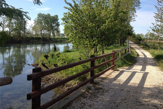 AI FRUITORI DEL PERCORSO CICLOPEDONALE  CHE COSTEGGIA IL FIUME PIAVE