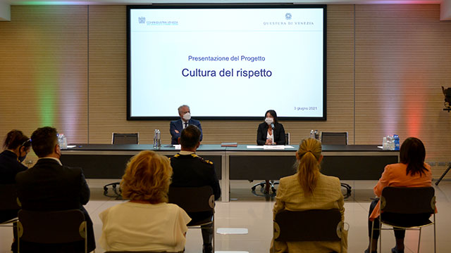 DIFFONDERE LA CULTURA DEL RISPETTO DI GENERE: CONFINDUSTRIA VENEZIA FIRMA IL MANIFESTO IDEATO INSIEME ALLA QUESTURA DI VENEZIA