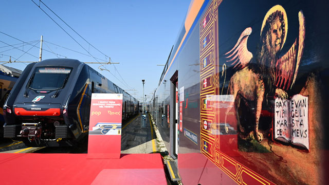 TRASPORTI. UN NUOVO TRENO ROCK ED UN POP AMPLIANO LA FLOTTA DEI CONVOGLI FERROVIARI IN VENETO. VICEPRESIDENTE DE BERTI “PROSEGUE IL LAVORO PER UN SERVIZIO PIÙ EFFICIENTE E DI QUALITÀ”