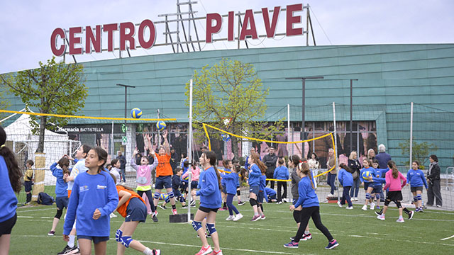 SAN DONÀ DI PIAVE, SUCCESSO PER LA MINI OLIMPIADE DELLO SPORT AL CENTRO PIAVE