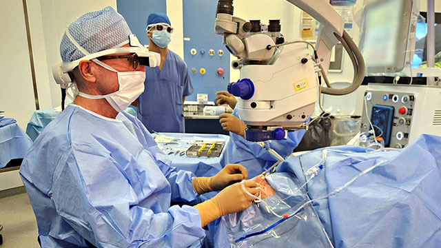 SAN DONÀ DI PIAVE | OCULISTICA, IN SALA OPERATORIA ARRIVA LA VISIONE IN 3D